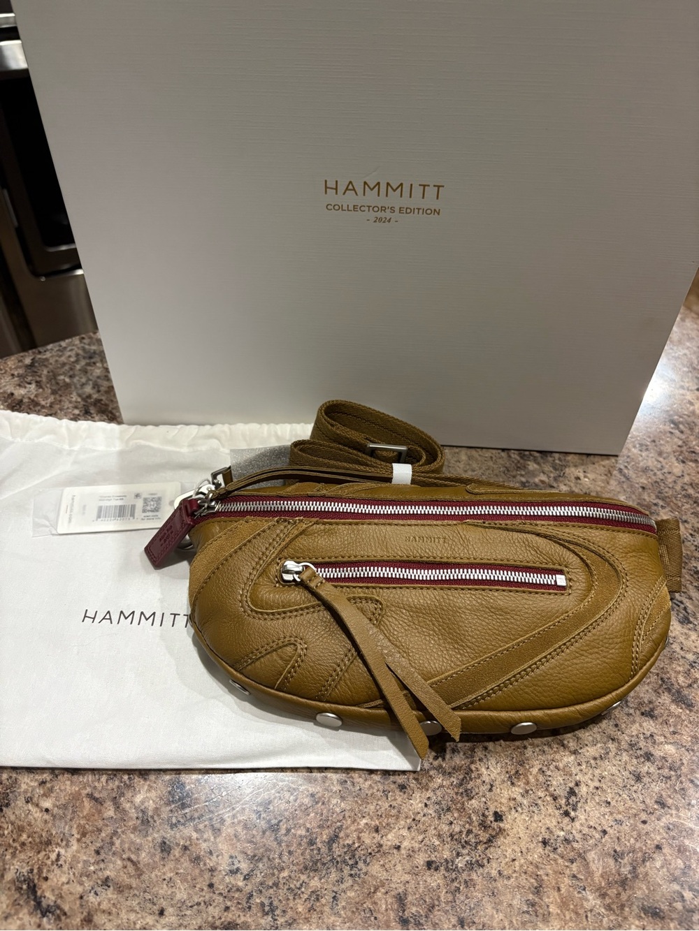 Amazing find! Limited edition ❤️🔥BRAND NEW…..Hammitt Charles Medium High Tide.